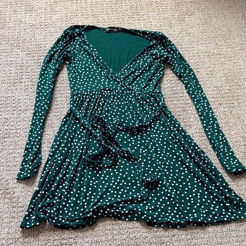 PrettyLittleThing Green Stretchy Polka Dot Dress with tie at waist